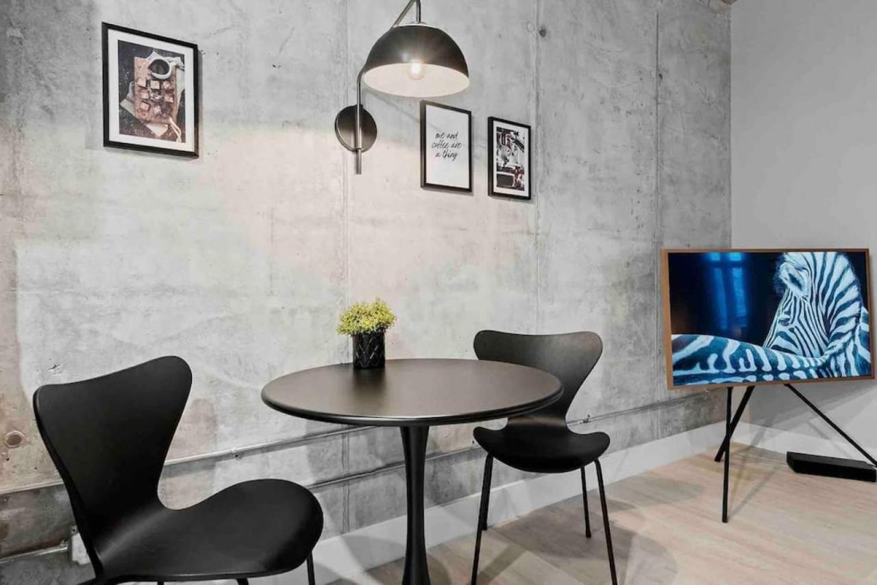 Pretty Rola 202 Modern Industrial Apt W King Bed Форт-Лодердейл Экстерьер фото